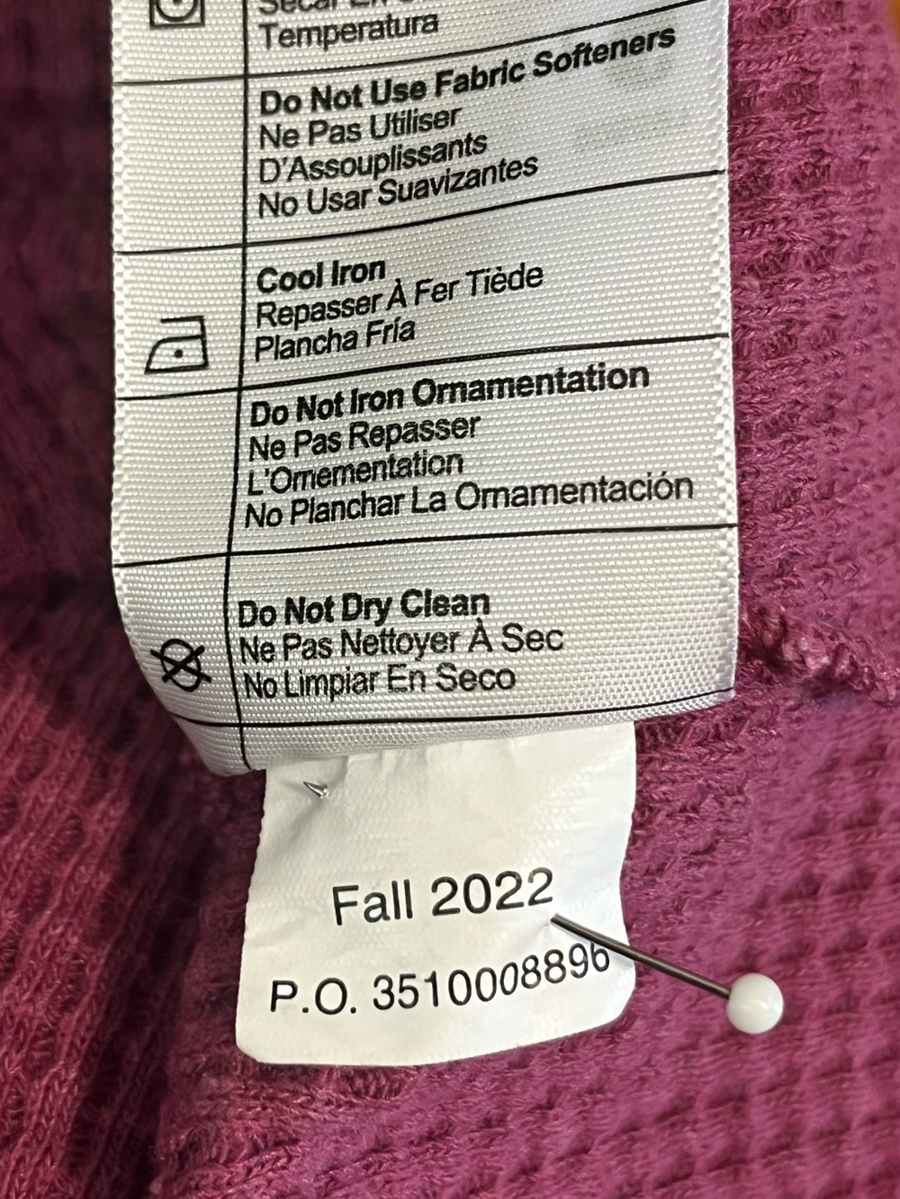 Carhartt Relaxed Fit Heavyweight Waffle Knit Hoodie in Berry size L - Picture 8 of 8